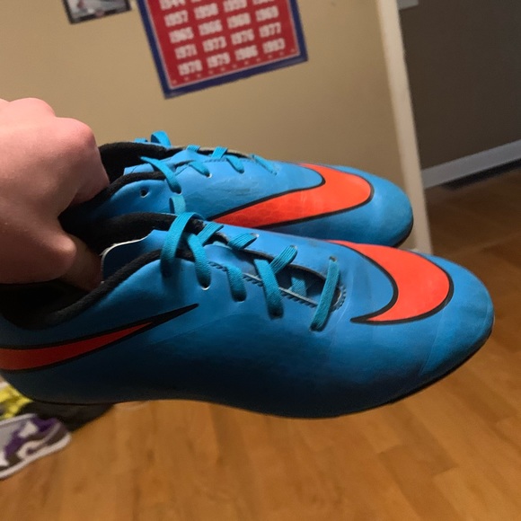 Nike hypervenom blue and orange (rare) - Picture 2 of 6